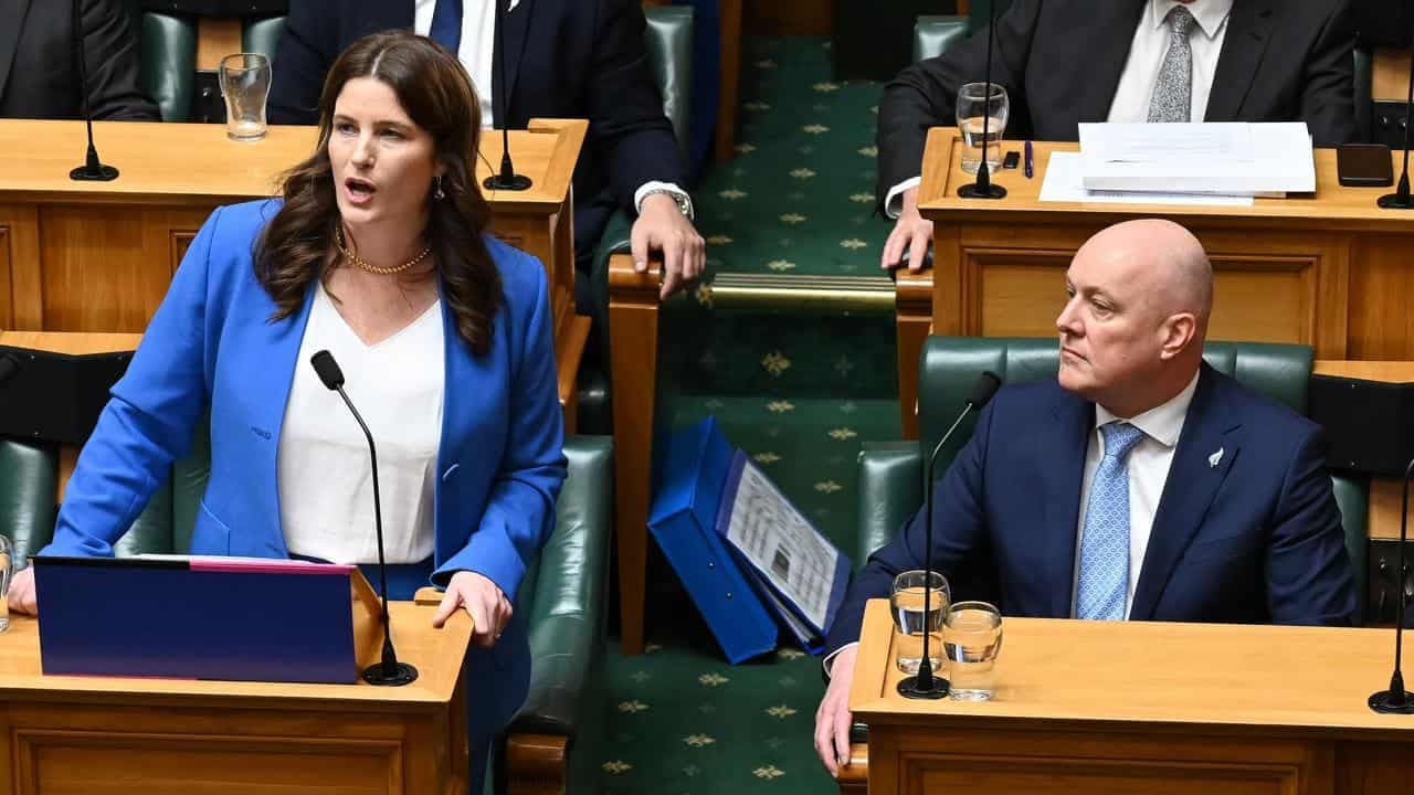 New Zealand stuck in red as government chases growth