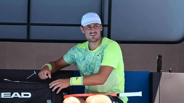 Weak end at Bernie's match as Tomic hopes sink in Paris