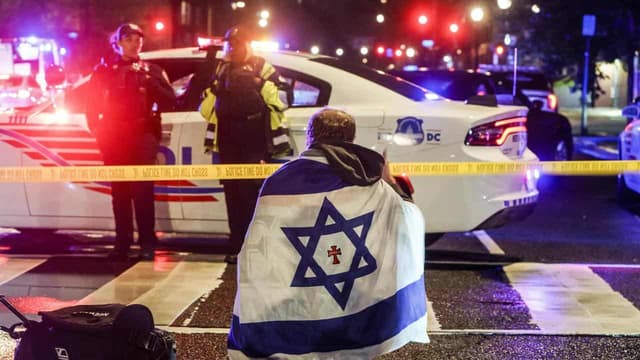 Israeli embassy staffers killed in Washington, man held
