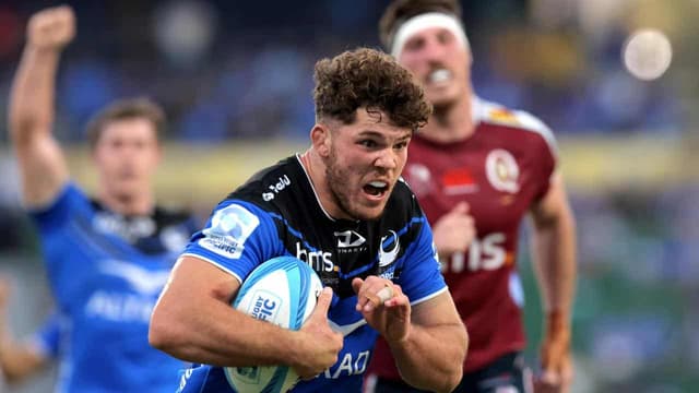 Emerging Wallabies star says no to Japan riches