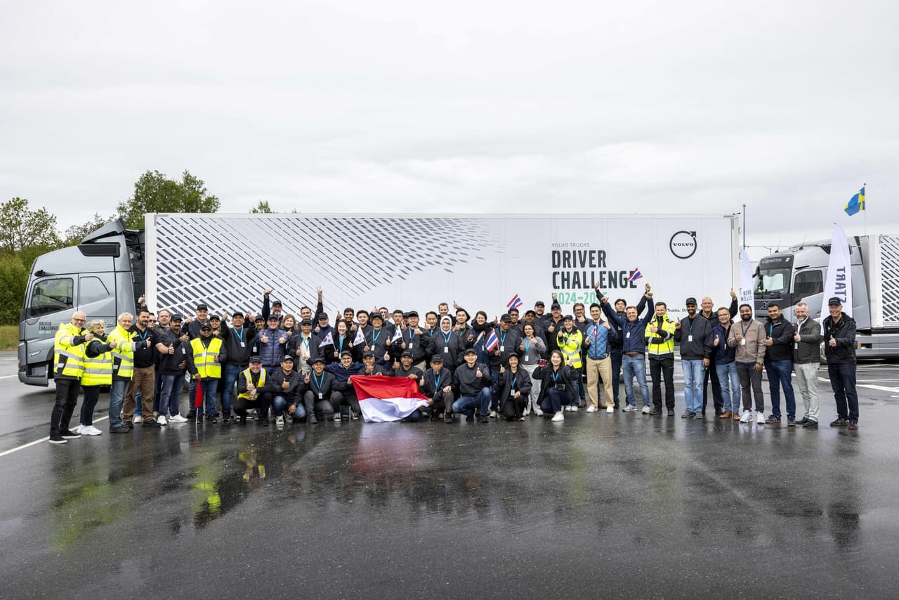 Volvo Trucks Driver Challenge - A step towards Decarbonizing the transportation industry, while maximizing on fuel economy