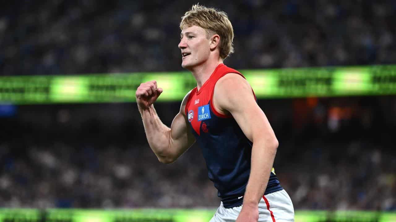 Demons jump to the defence of out-of-form spearhead