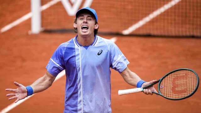 'Demon' sounds the battle cry for Aussies in Paris