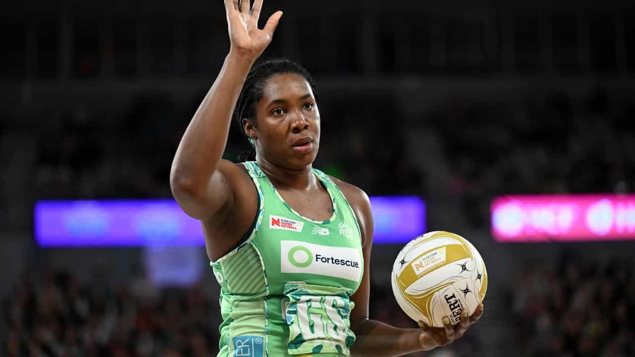 Fever on fire, cut down Giants for fifth-straight win