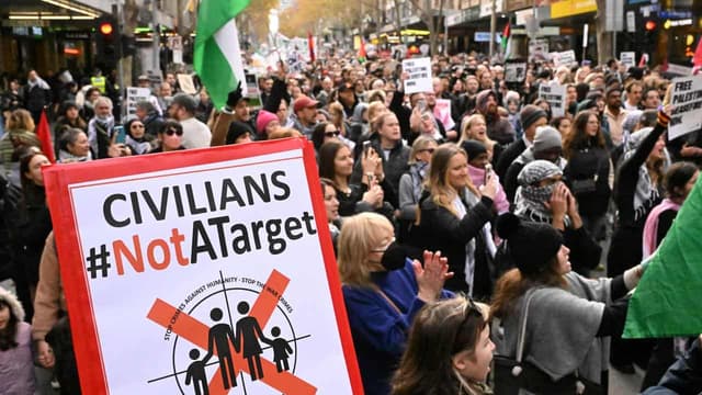 PM slams Israel; Australians against Gaza aid blockade