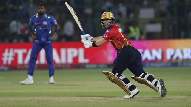 Inglis lights way as Punjab power to top-two IPL place