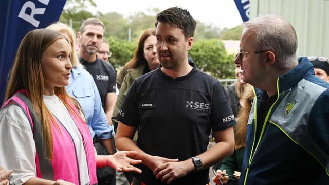 More support to come as troops back up flood mop-up