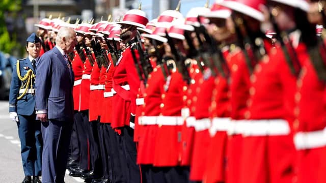 King expresses love for 'strong and free' Canada