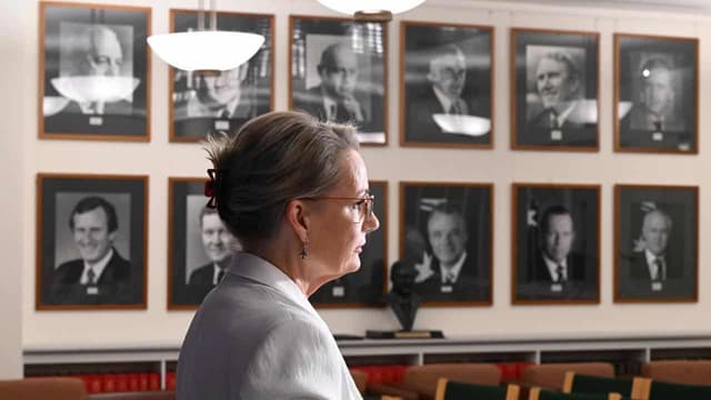 New leader defends leadership picks amid early rift