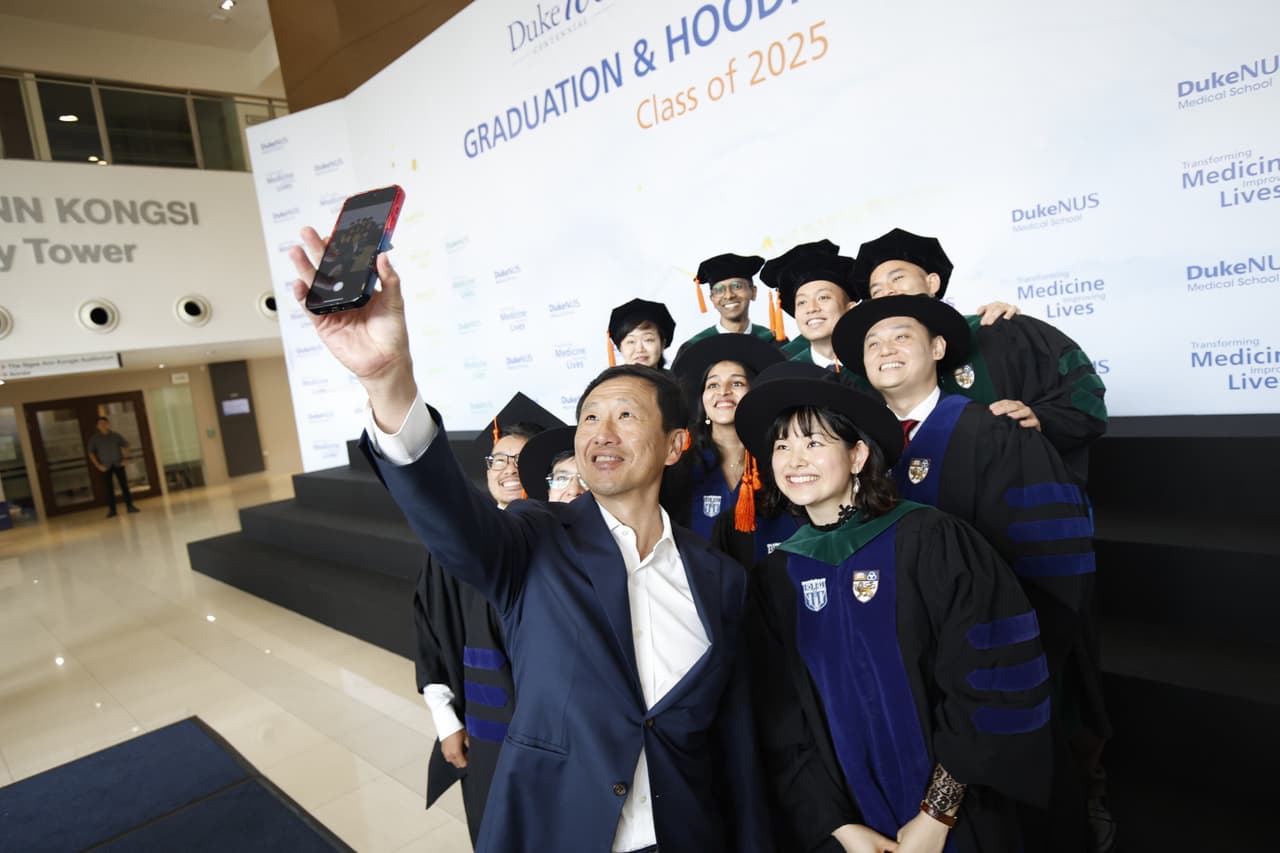 Duke-NUS celebrates 20 years of medical innovation with largest ever graduating class