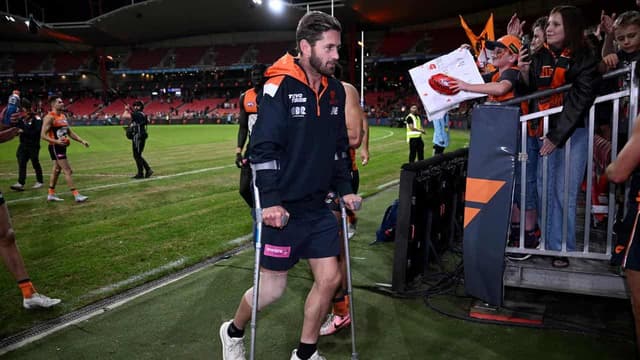 Giant Ward to consult with surgeon after suspected ACL
