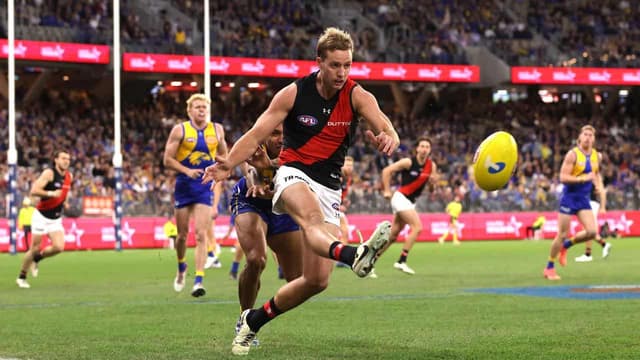 Bombers star desperate to take on Blues at MCG