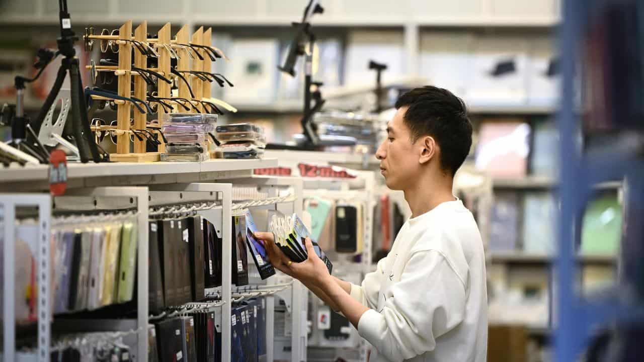 Economy stalls as private sector fails to pick up slack