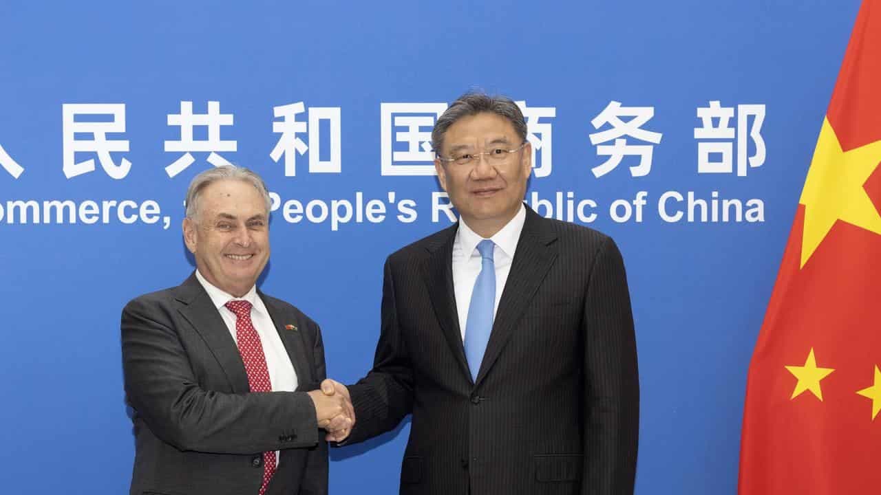 China's commerce minister backs closer Australia ties