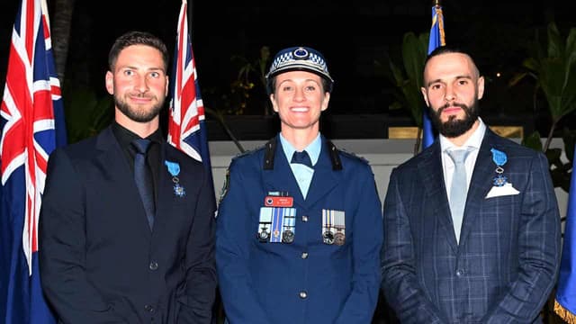France honours Bondi mall stabbing 'bollard' heroes
