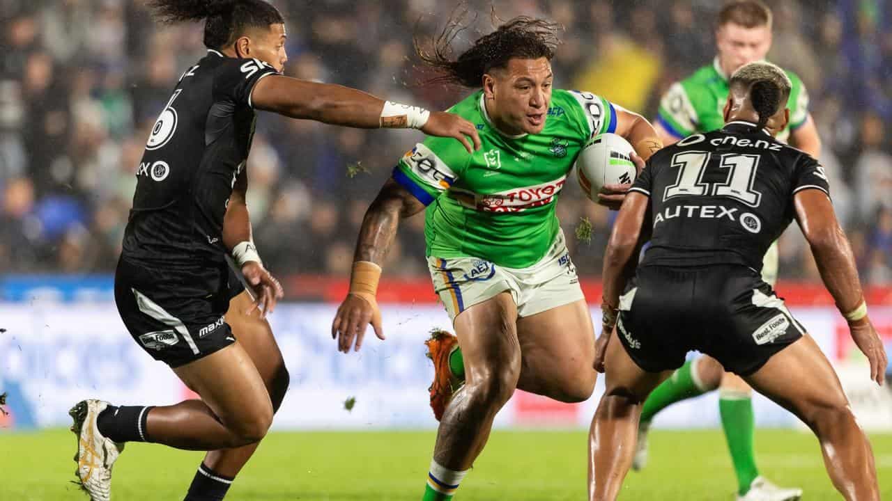 Raiders eye winning send-off for record-breaker Papalii