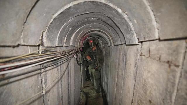 Israeli army shows tunnel under Gaza Strip hospital