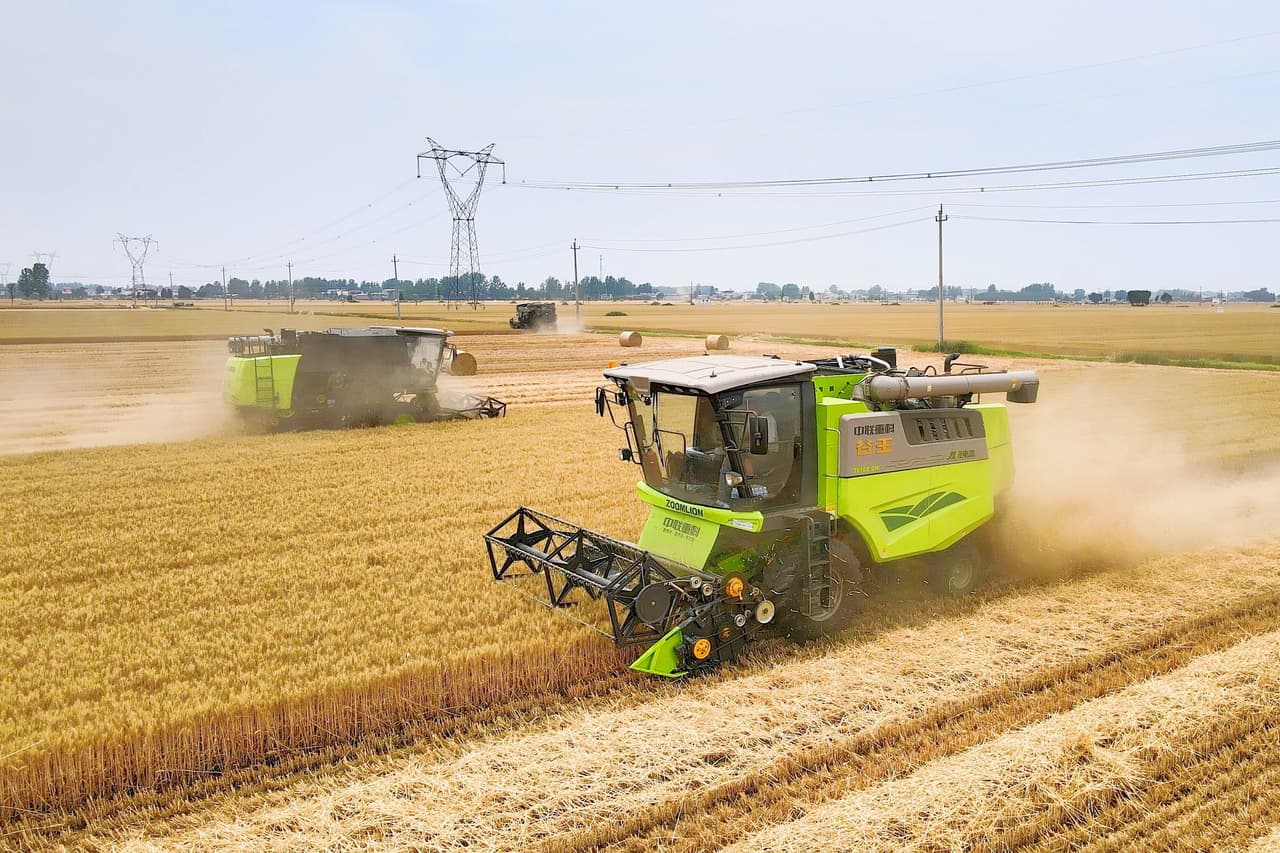 Zoomlion Advances Intelligent Agricultural Machinery and Upgrades Service Support to Safeguard Summer Grain Harvest