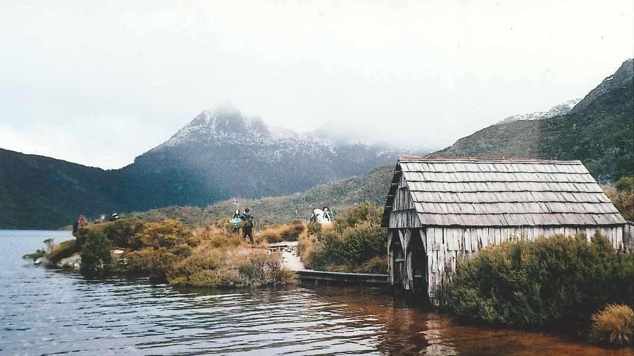 Hopes fade for man missing in freezing wilderness