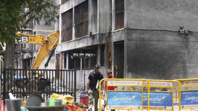 Air India crash victims identified, US experts on site