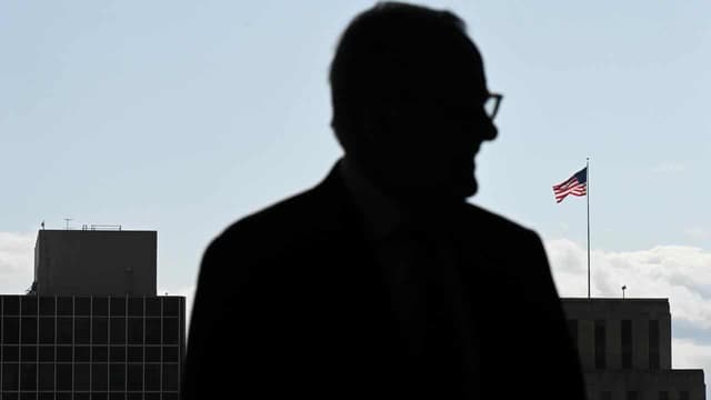 PM confirms Trump meeting as Americans take to streets