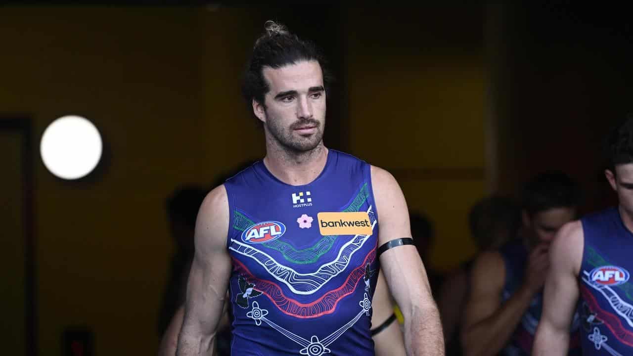 Dockers weigh up injury risk for recovering skipper