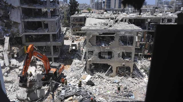 Israel, Iran bombard each other as Trump flags easy end