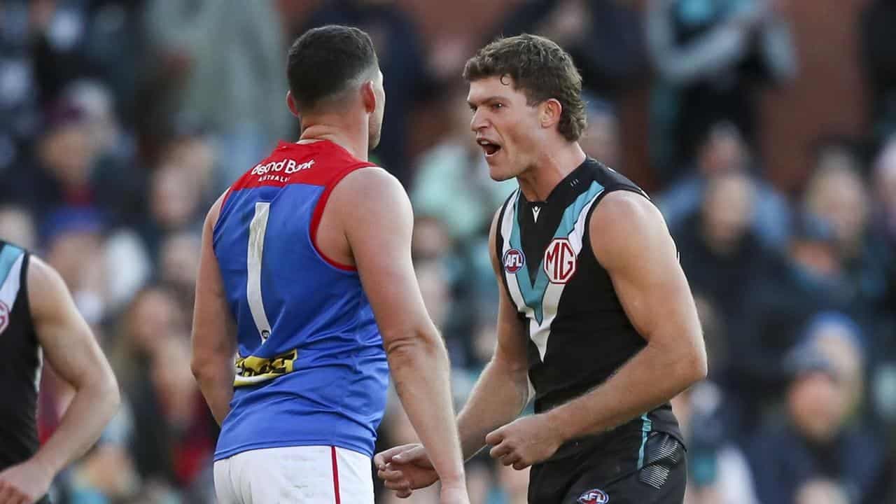 Melbourne coach to continue reform as finals hopes slip