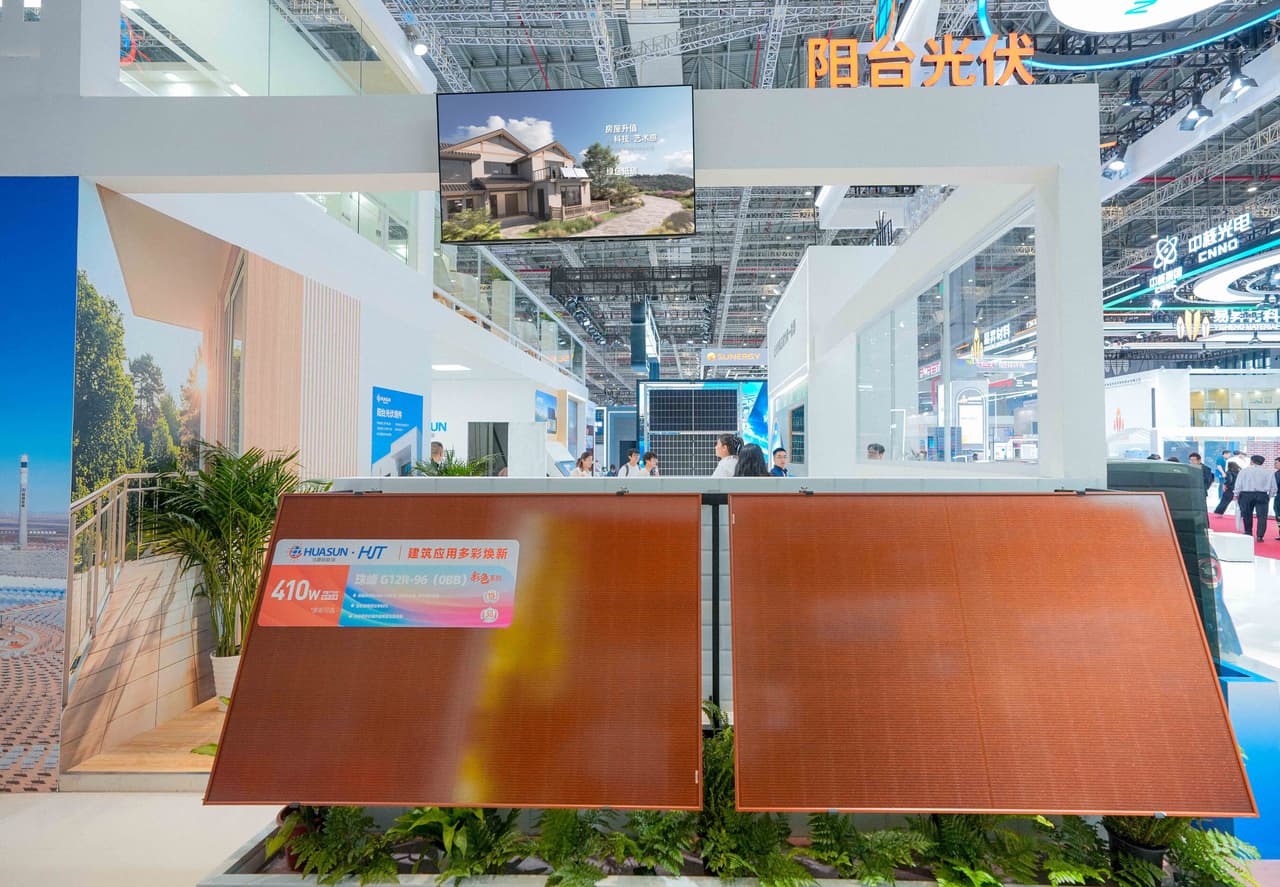 HJT Everywhere: Huasun Demonstrates Flexible PV Integration from Balconies to Electric Vehicles at SNEC 2025