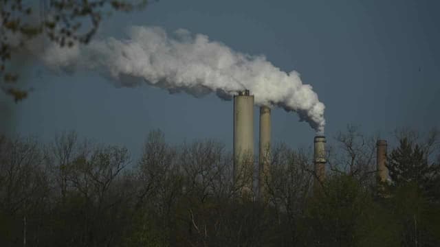 Three years left to limit greenhouse gasses: study