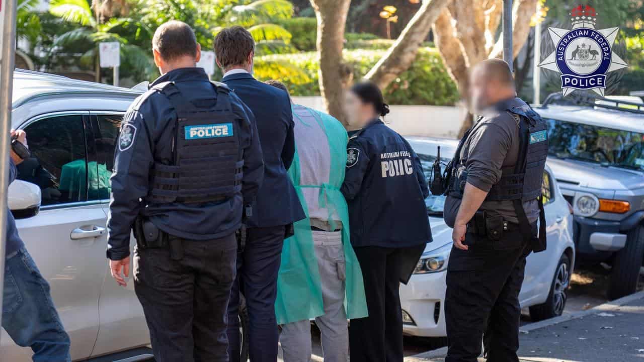 Botched 'dead drop' could land man in jail for life