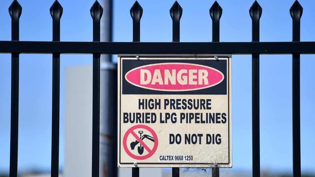 No easy answers to gas network 'death spiral'