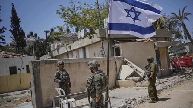 Israeli settlers attack West Bank town after Gaza bomb