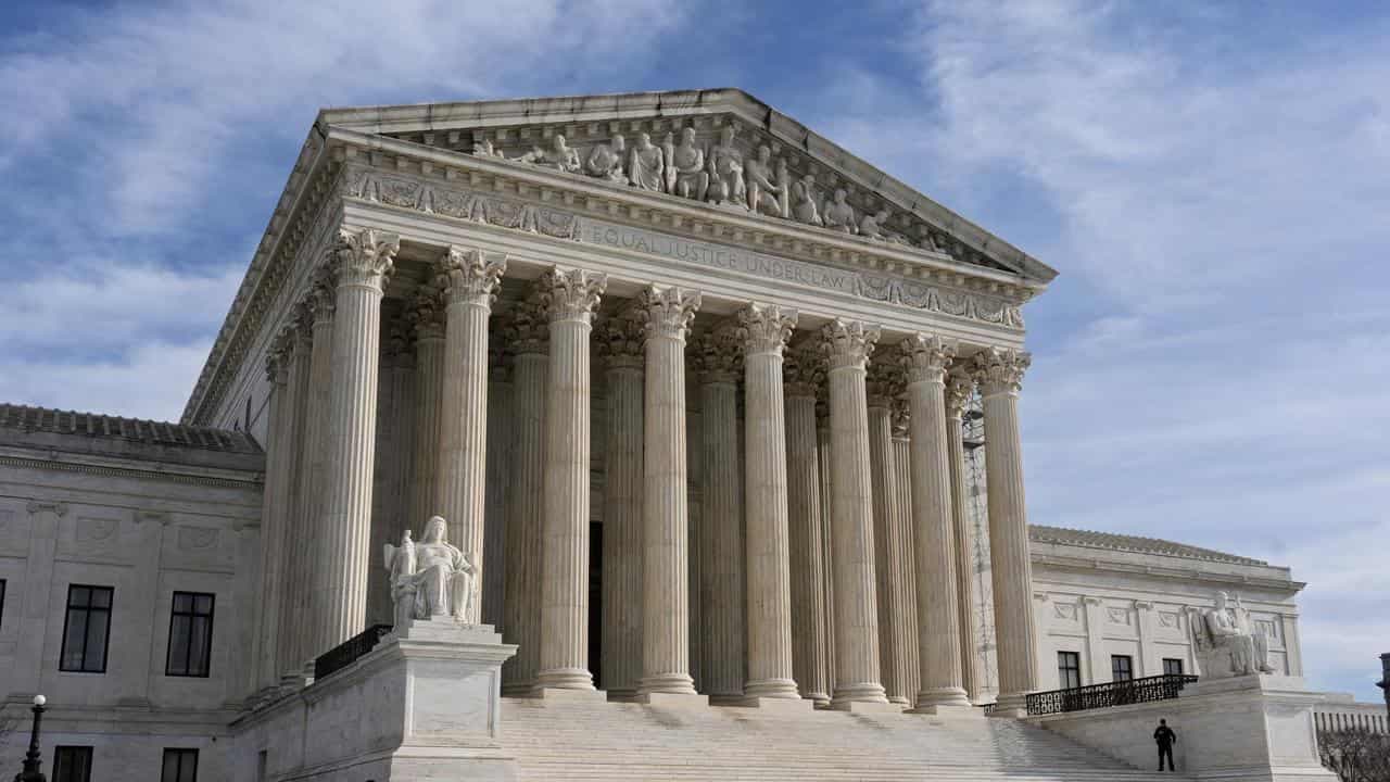 Top court limits judges' powers on US-wide injunctions