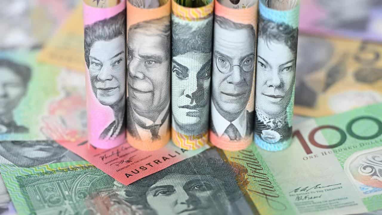 Australians warned to not jump the gun on tax return