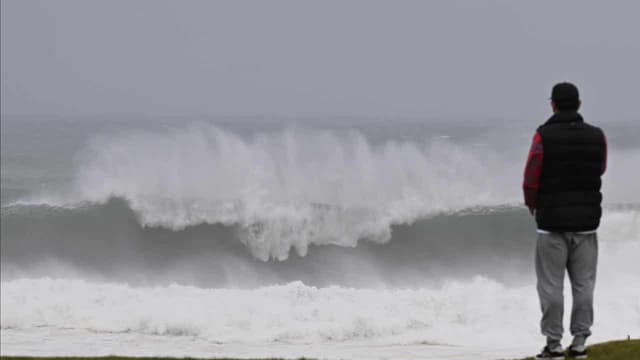 'Wild night' as complex storm thumps east coast homes