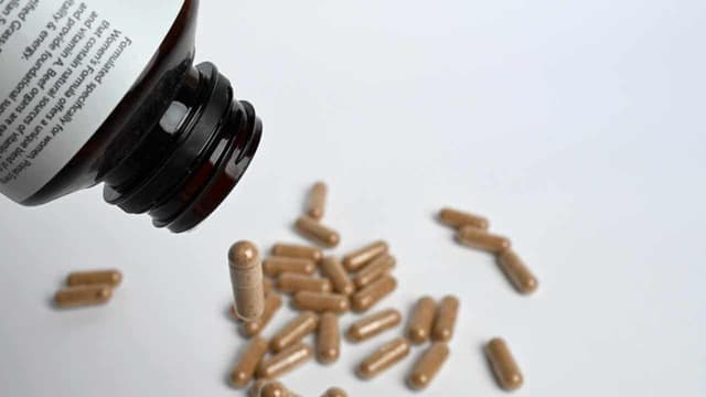 Overblown vitamin A claims spread amid measles outbreak