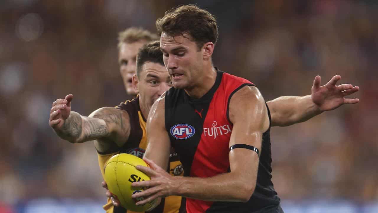 Gun Bombers defender sent for scans on hamstring