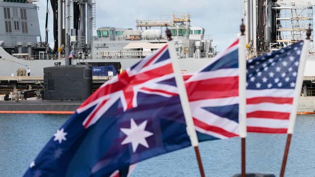 Australia urged to adopt new approach to global talks