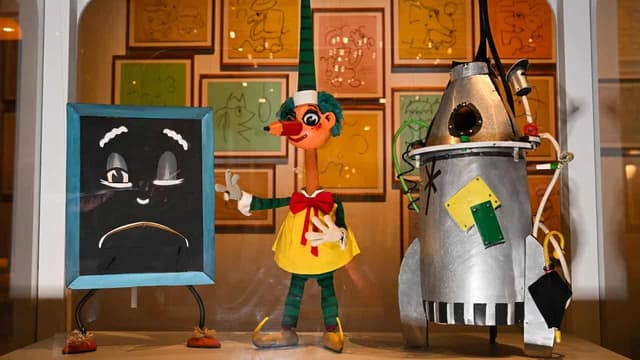 Hurry up! Moon man Mr Squiggle lands at National Museum