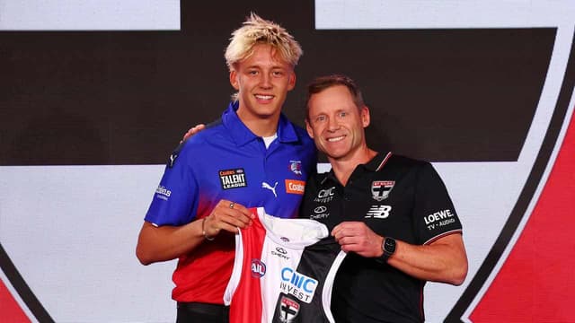 Saints sound the horns for new cult hero