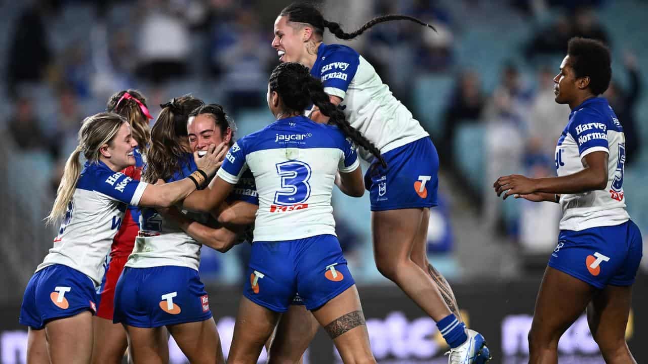 Bulldogs announce their NRLW arrival with upset win