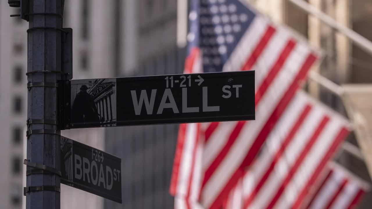Wall Street knocked lower by fresh tariff jitters