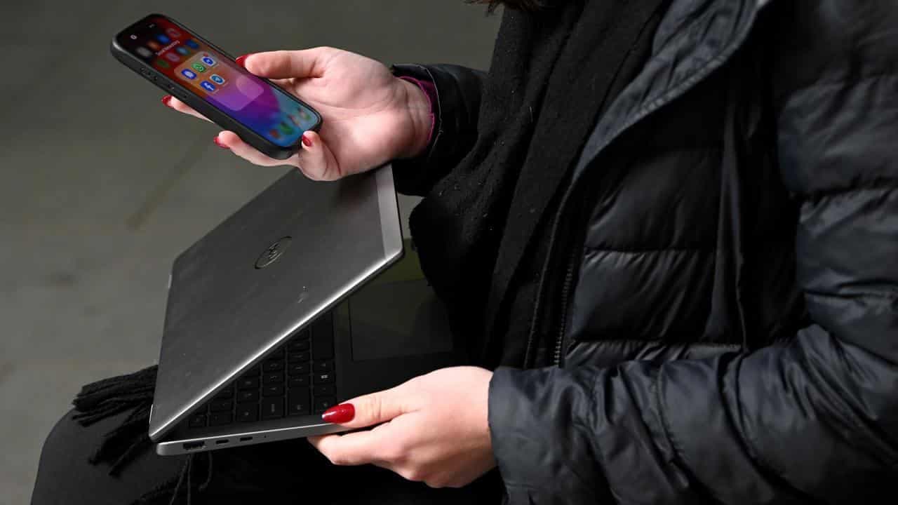 AI chatbots pushing buttons of weary telco customers