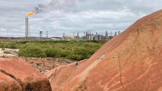 New bid for ancient rock art's World Heritage listing