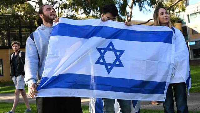 Plan to rid anti-Jew 'cancer' targets uni, arts funding