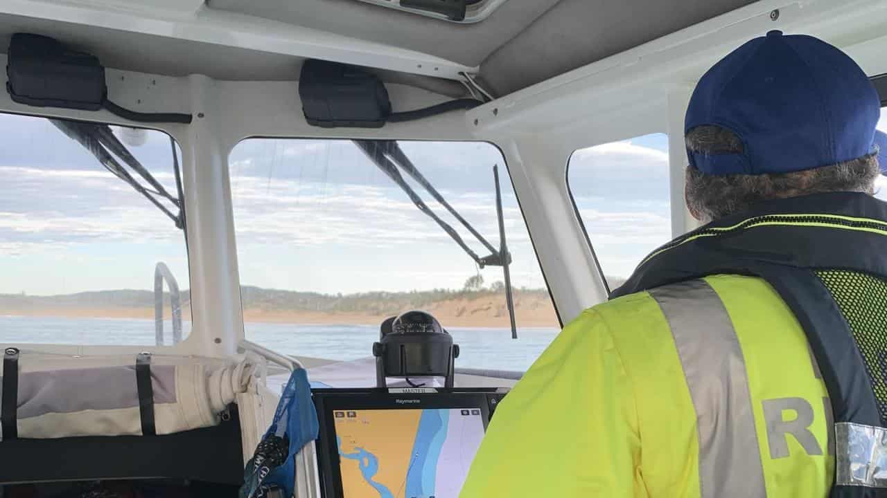 Miraculous survival, teen surfer found on remote island