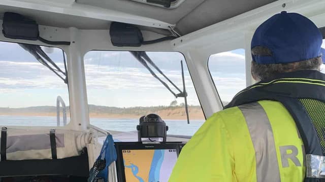 Miraculous survival, teen surfer found on remote island