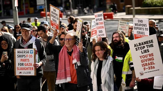 Protests, criticisms of anti-Semitism report continue