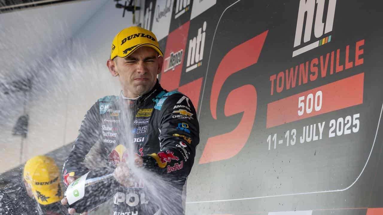 Speedy pit stop sets up emphatic Supercars win